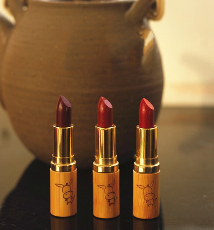 Natural inedible plant lipstick